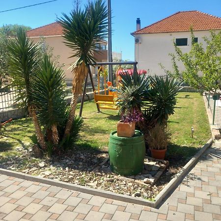 Apartmani Goga Biograd Na Moru Exteriör bild