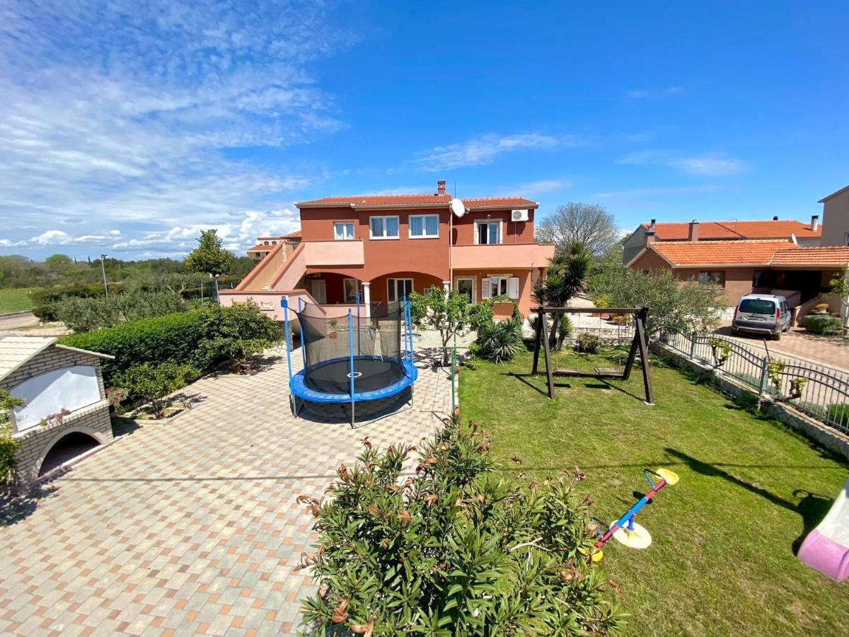 Apartmani Goga Biograd Na Moru Exteriör bild