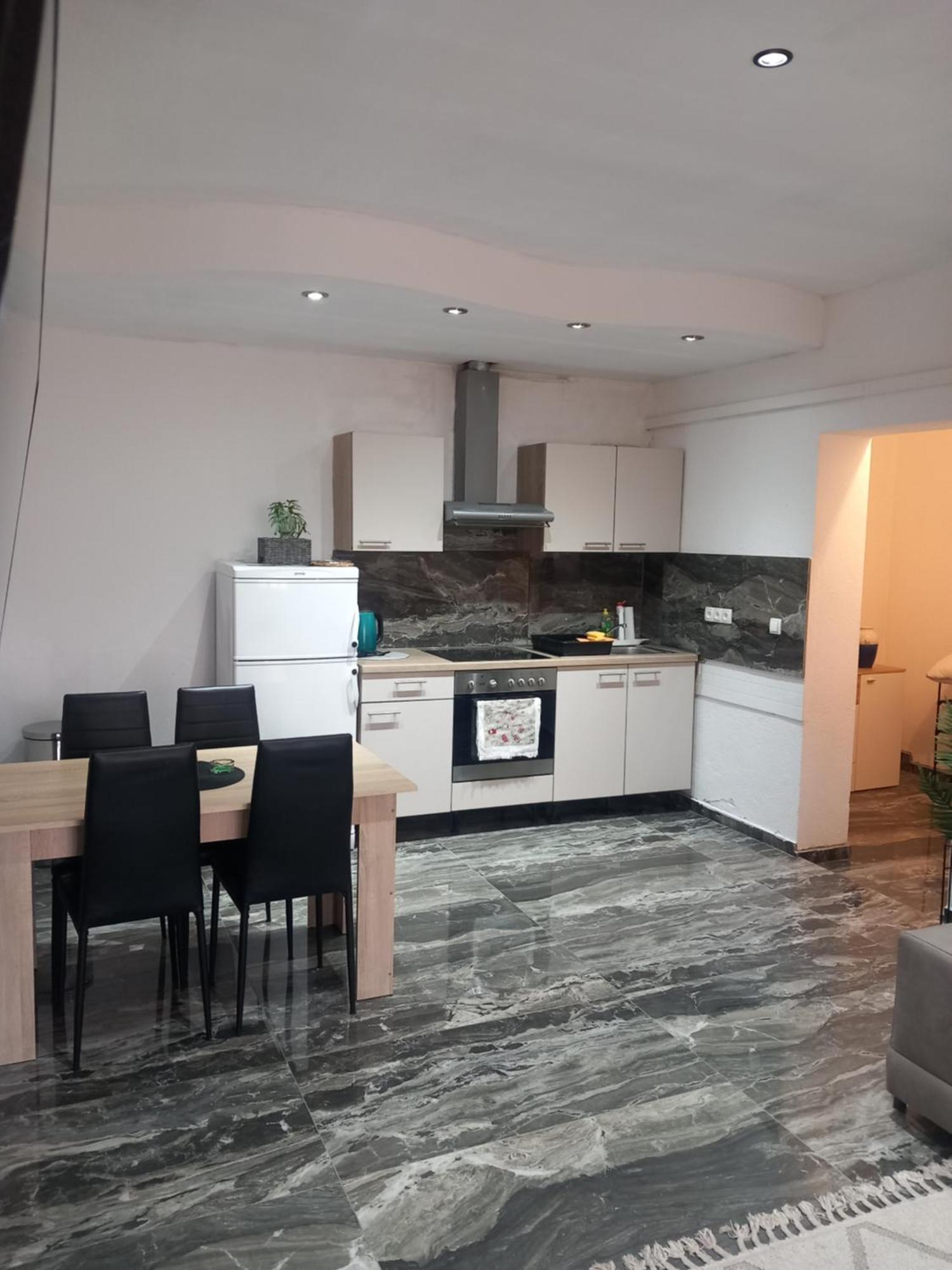 Apartmani Goga Biograd Na Moru Exteriör bild