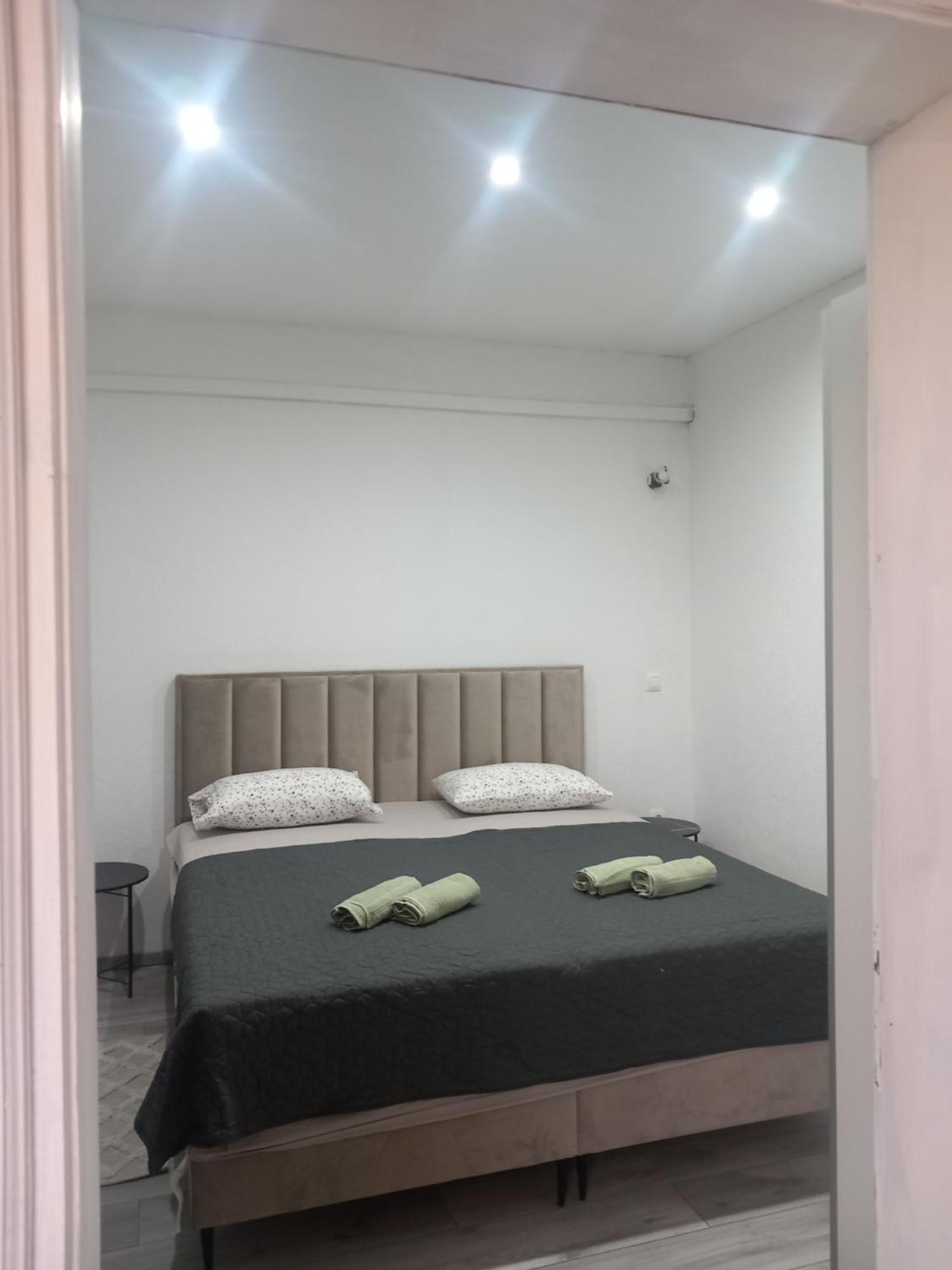 Apartmani Goga Biograd Na Moru Exteriör bild