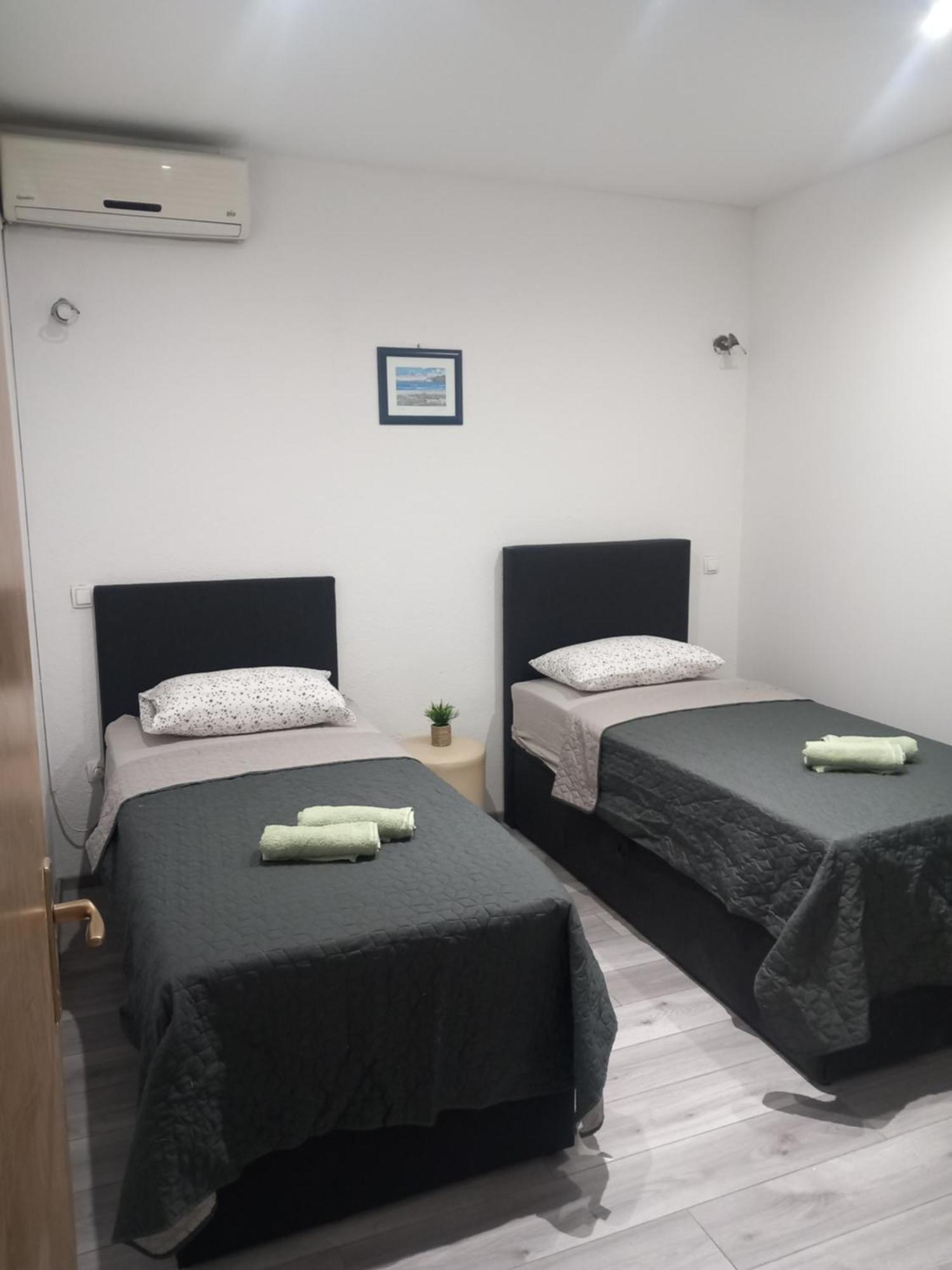 Apartmani Goga Biograd Na Moru Exteriör bild