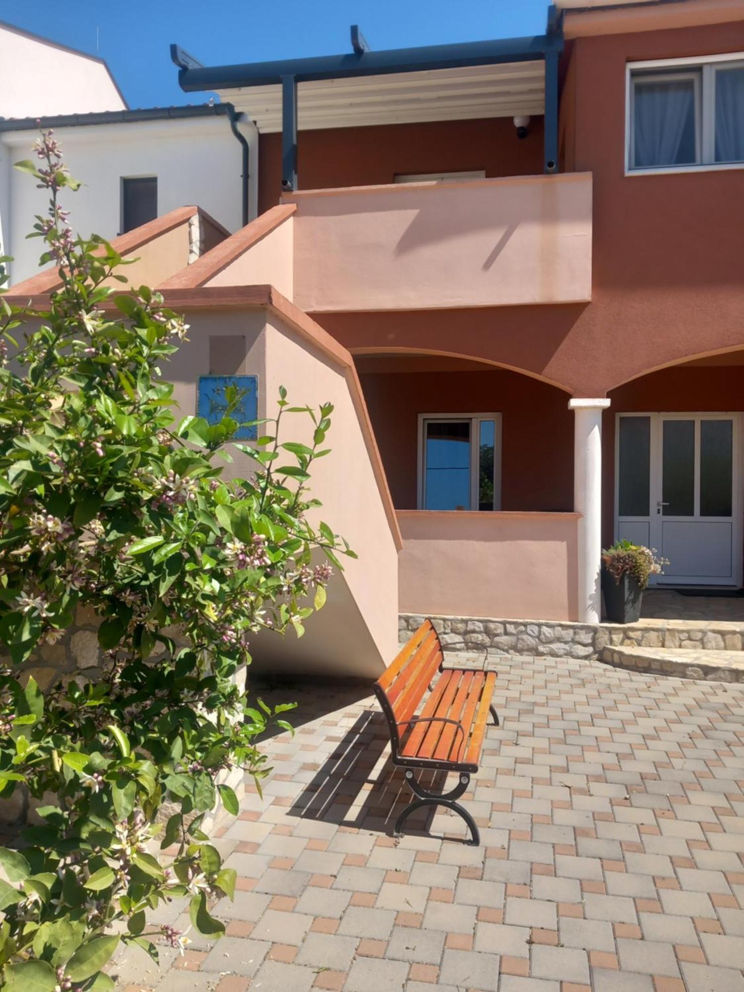 Apartmani Goga Biograd Na Moru Exteriör bild